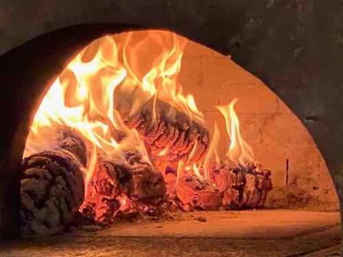 Combustion haute température pour les fours a bois, four à pizza ou boulangerie