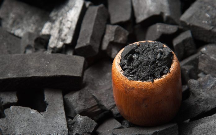 Le charbon de bois actif